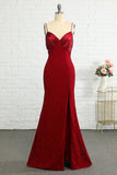 Robe de demoiselle d’honneur rouge foncé en dentelle